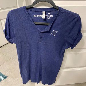 Androgynous Fox blue henley t-shirt, Size S